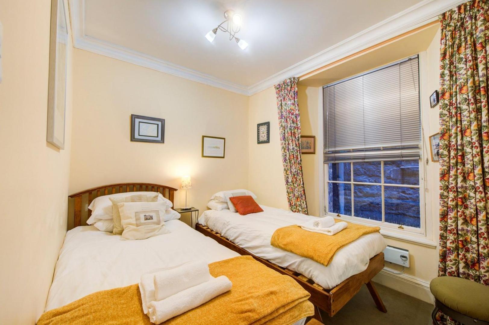 Guestready - Historic Edinburgh Old Town Apartment ภายนอก รูปภาพ